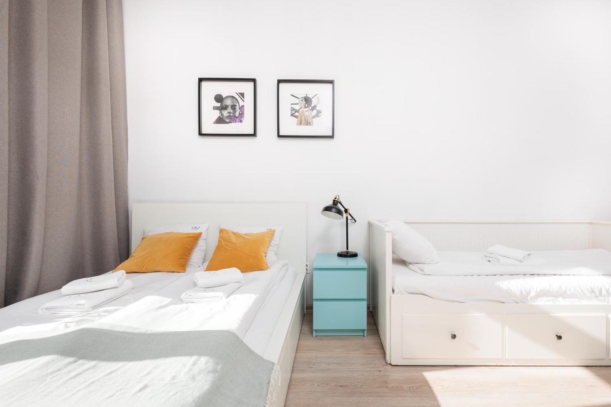Apartment Charming With Separate Kitchen - Krakow, Kazimierz - By Upstairs *