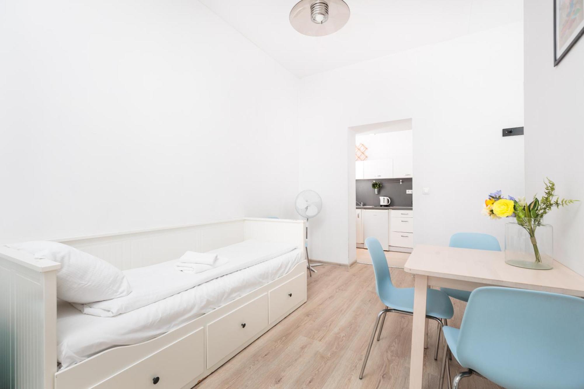 Charming With Separate Kitchen - Krakow, Kazimierz - By Upstairs Apartment Krakau